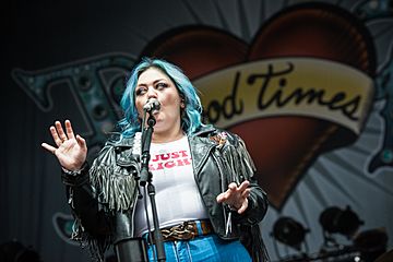 Elle King Boston Calling 2016 (27272896451)