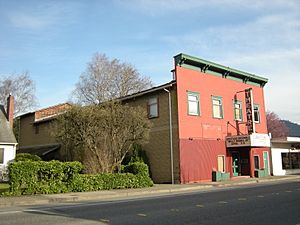 Issaquah - Village Theatre 03