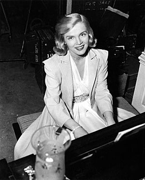 Lizabeth Scott in Stolen Face (1952)