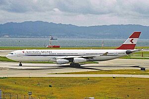 OE-LAK A340-313X Austrian Airlines KIX 12JUL01 (7053796309)