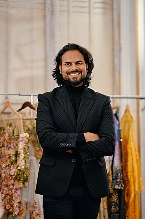 Rahul Mishra Profile Picture (1).jpg