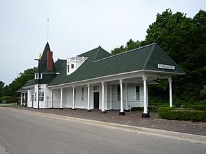 2009-0619-Charlevoix-Depot