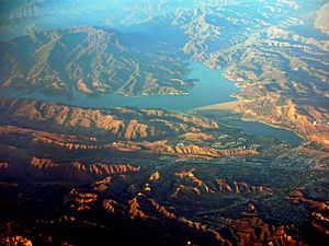 CastaicLakeCalifornia01.jpg