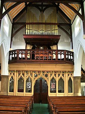 Interior of St John the Evangelist, The Willows, Kirkham - geograph.org.uk - 466416