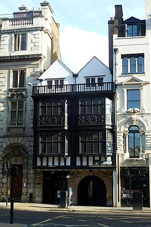 Cmglee Fleet Street Inner Temple entrance