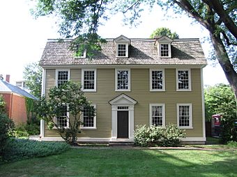 Crowninshield-Bentley House, Salem MA.jpg