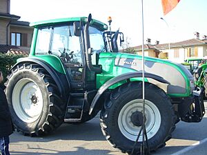 Trattore Valtra