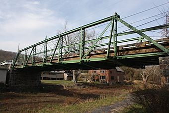 Bridge in Tinicum Township 04.JPG