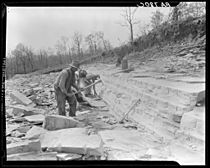 Cumberland-homesteads-quarrying-stone-tn1