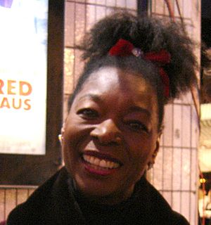 FloellaBenjamin