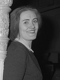 Joan Sutherland (1962)