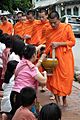 Luang Prabang Takuhatsu ルアンパバーン 托鉢僧 DSCF6990