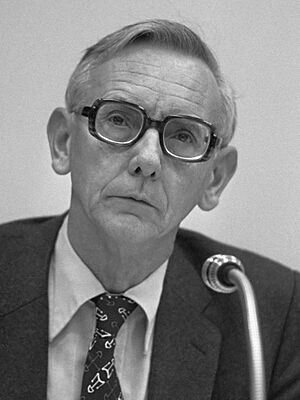 Max van der Stoel (1981).jpg