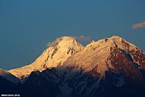 Momhil Sar (7343m) (25871754125).jpg