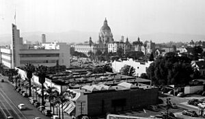 Pasadena 1945 (cropped)