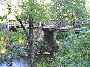 Watts Mill Bridge1.JPG