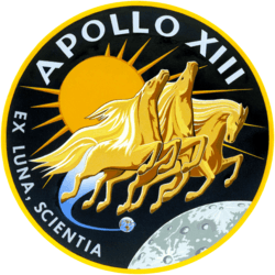 Apollo 13-insignia.png