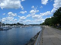 Neptune Island marina jeh