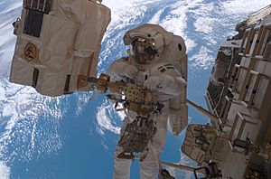 STS-116 spacewalk 2