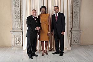 Stjepan Mesic with Obamas