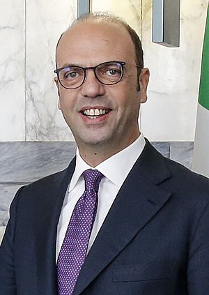 Angelino Alfano 2018 (cropped).jpg