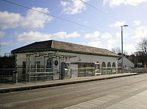 Dundrum luas halt