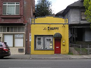 Le Happy (2429948977).jpg