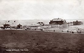 Lytham Pier C1920.jpg