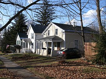 PleasantSt homes Manlius 009.jpg