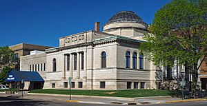 Winona Public Library.jpg