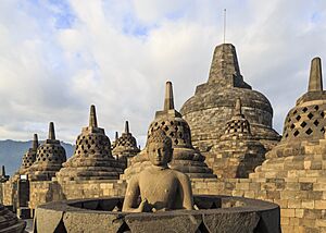 Borobudur-Temple-Park Indonesia Stupas-of-Borobudur-04
