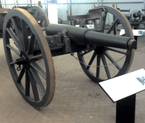 British 16-pounder RML at Fort Nelson