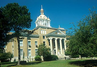 Fayette County Alabama Courthouse.jpg