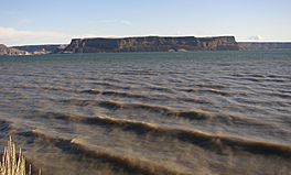 Grand-Coulee-Steamboat-RockPB110055.JPG