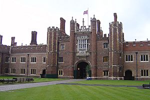 Hampton Court RJL