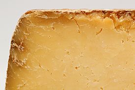 Salers (fromage) 04.jpg