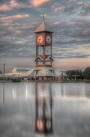 17 16 014 clock tower