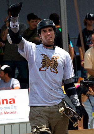 Bob Burnquist (cropped).jpg