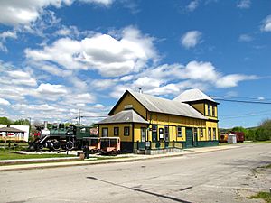 Cowan-depot-tn1