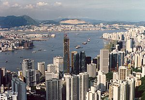 HK-architecture-BOCHK-Bank-of-China-Building-under-construction-1988-00