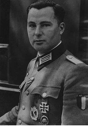 Léon Degrelle portrait.jpg