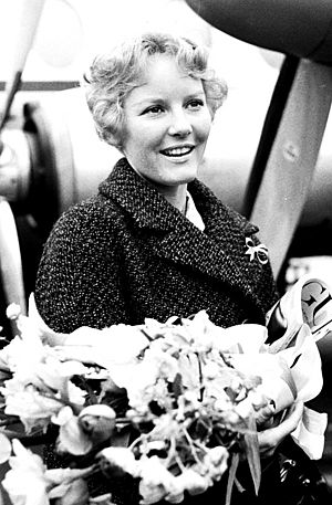 Petula Clark b