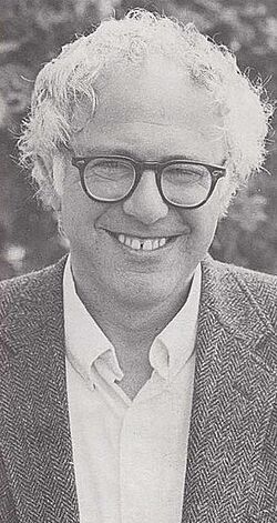 Portrait of Bernie Sanders in c. 1986 (cropped)