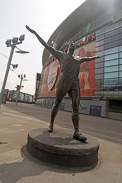 Tony Adams Statue