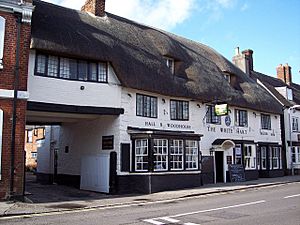 White Hart, Sturminster Newton - geograph.org.uk - 336299.jpg