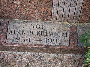 AlanKulwickiGraveMarker