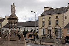 Crozier monument, Banbridge - geograph.org.uk - 232446