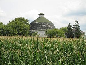 Freeport Il Bruce Round Barn7