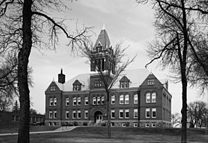 Lac qui Parle County Courthouse