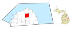 Location within Huron County (red) and an administered portion of the Kinde village (pink)